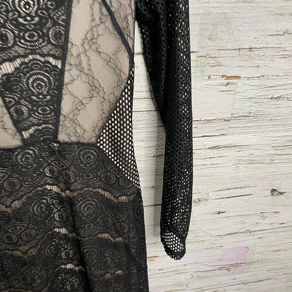 Topshop black cream lace long sleeve mesh size 6 - Picture 9 of 11